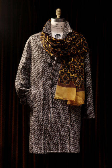 <strong>UNITED ARROWS｜ユナイテッドアローズ</strong>　新ブランド「MP di Massimo Piombo」　ツイードコート13万6500円、ストール1万4700円