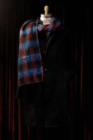 <strong>UNITED ARROWS｜ユナイテッドアローズ</strong>　新ブランド「MP di Massimo Piombo」　メルトンコート13万6500円、チェックマフラー2万6250円