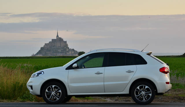 <strong>Renault Koleos BOSE Edition dCi150 4x4｜ルノー コレオス ボーズ エディション dCi150 4x4</strong>