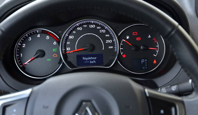 <strong>Renault Koleos BOSE Edition dCi150 4x4｜ルノー コレオス ボーズ エディション dCi150 4x4</strong>