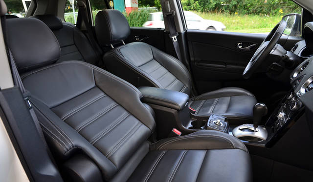 <strong>Renault Koleos BOSE Edition dCi150 4x4｜ルノー コレオス ボーズ エディション dCi150 4x4</strong>