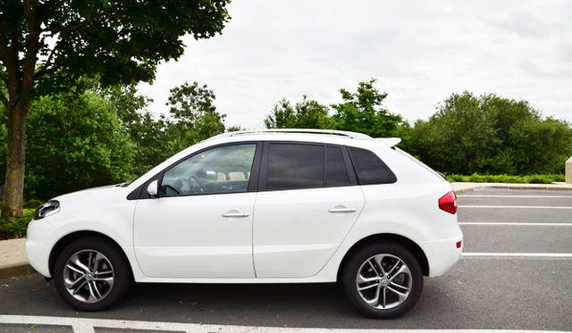 <strong>Renault Koleos BOSE Edition dCi150 4x4｜ルノー コレオス ボーズ エディション dCi150 4x4</strong>