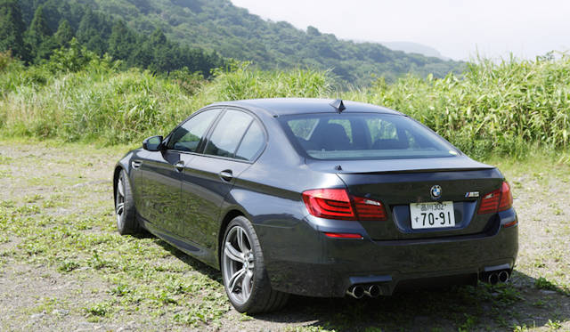 <strong>BMW M5｜ビー・エム・ダブリュー M5</strong>