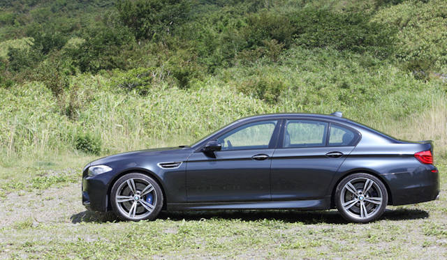 <strong>BMW M5｜ビー・エム・ダブリュー M5</strong>