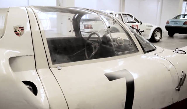 <strong>Porshce Museum Secrets｜ポルシェ ミュージアム シークレッツ</strong> Ollon Villarsのレース用「906」