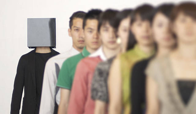 <strong>GRINDER-MAN｜グラインダーマン</strong>　「bow-wow」　2012年9月20日(木)～23日 (日)　象の鼻テラス／パーク