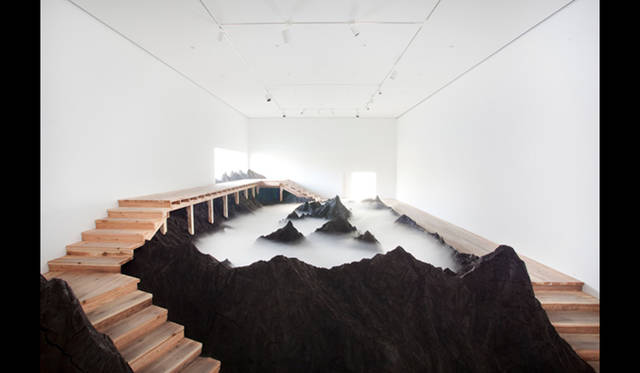 <strong>ART｜栗林隆展</strong> 十和田市美術館ほかで開催中の『WATER >│< WASSER』展