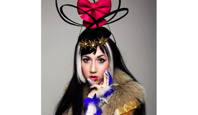 <strong>COACH│コーチ</strong>　Misha Janette（ファッションジャーナリスト兼スタイリスト・Plumbデザイナー・ファッションブロガー）