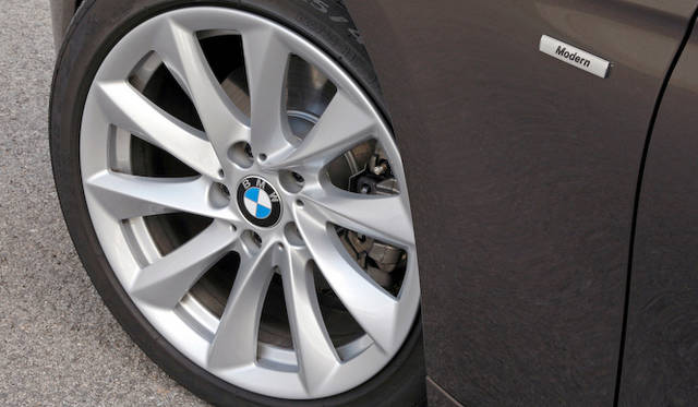 <strong>BMW 320d BluePerformance｜ビー・エム・ダブリュー 320d ブルーパフォーマンス</strong>