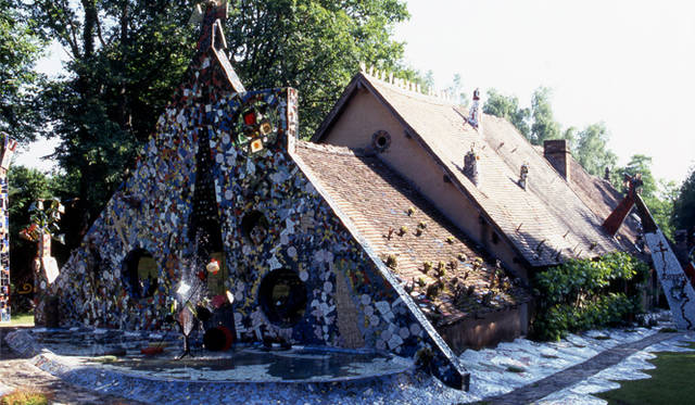 <strong>carnet de jardin｜松永 学</strong> 中心に位置するチャペル