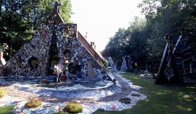 <strong>carnet de jardin｜松永 学</strong> 木の間から光が差し込む