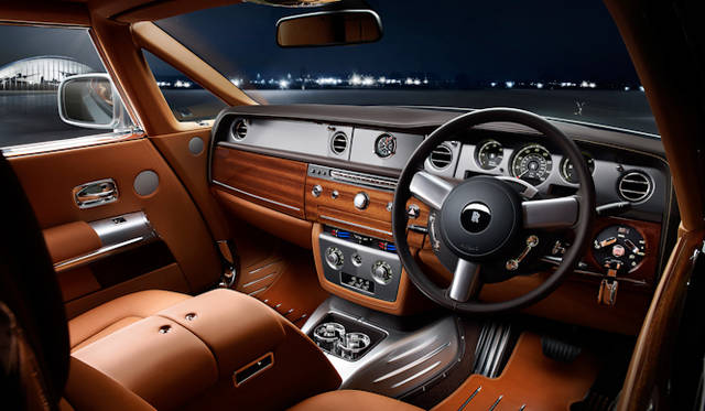 <strong>Rolls-Royce Phantom Coupe Aviator Collection｜<br />ロールス・ロイス ファントム クーペ アビエーター コレクション</strong>