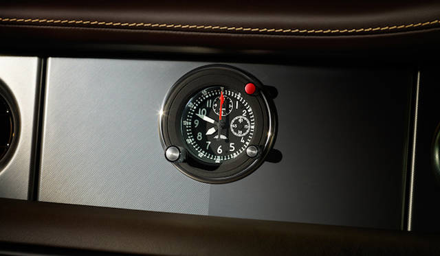 <strong>Rolls-Royce Phantom Coupe Aviator Collection｜<br />ロールス・ロイス ファントム クーペ アビエーター コレクション</strong><br />トーメン社製の航空機仕様のクロック