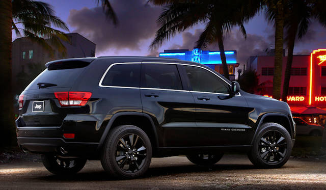 <strong>Jeep Grand Cherokee Altitude｜ジープ グランドチェロキー アルティテュード</strong>　