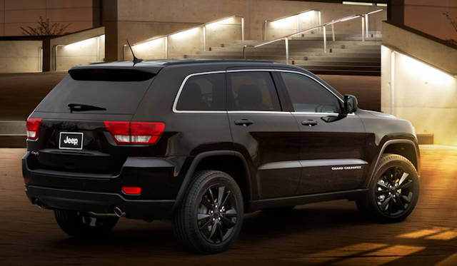 <strong>Jeep Grand Cherokee Altitude｜ジープ グランドチェロキー アルティテュード</strong>　
