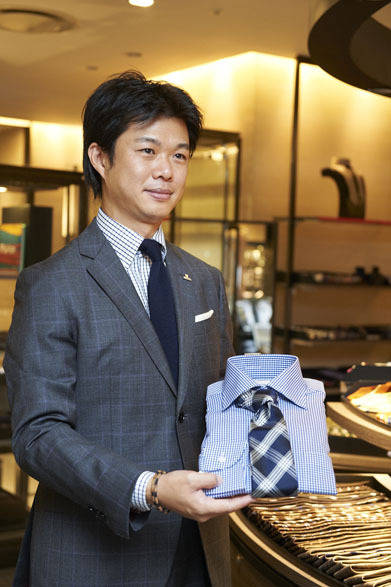 　ビジネスウェア商品部 バイヤー 冨士善晃氏