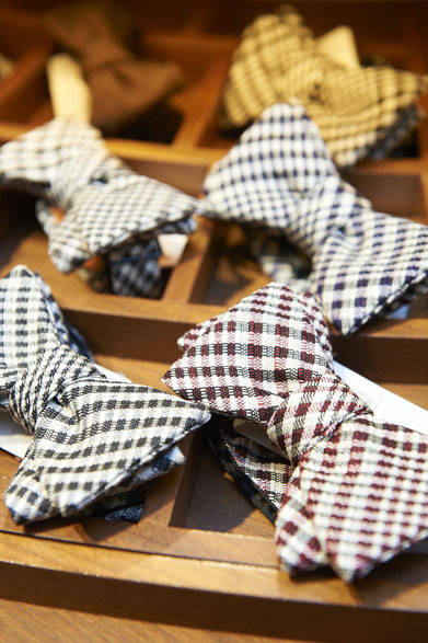 　ボウタイでDRESS-UP CHECK！(地下1階)