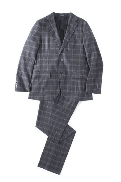 　トロッタージャケット#25 3万9900円、トロッタートラウザーズ1万8900円（マッキントッシュ フィロソフィー／阪急MEN’S TOKYO）