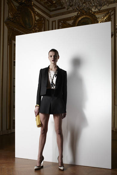 　2013年春夏プレコレクション