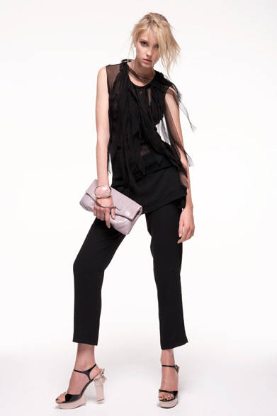 　2013年春夏プレコレクション