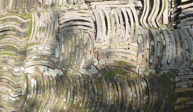 <strong>みどりの触知学＜特別編・2012夏＞</strong>　瓦