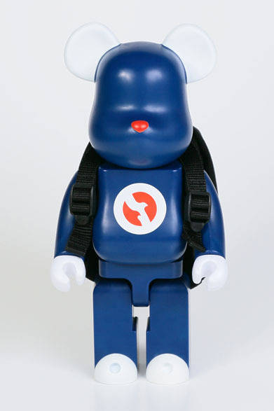 <strong>OUTDOOR PRODUCTS</strong>　400％ BE@RBRICK WITH OUTDOOR PRODUCTS MINI DAY-PACK<br>BE@RBRICK TM & © 2001-2012 MEDICOM TOY CORPORATION. All rights reserved.