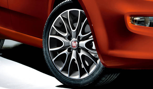 <strong>Fiat Punto｜フィアットプント</strong>　