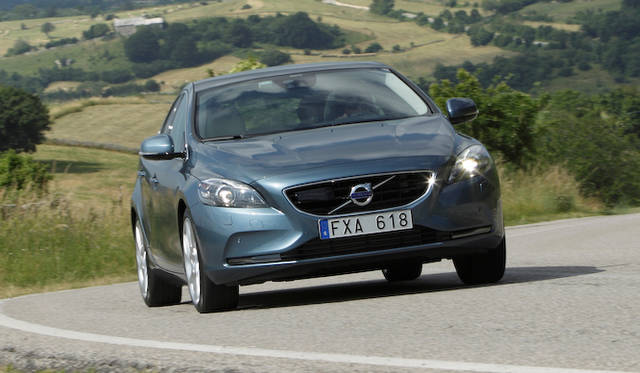 <strong>Volvo V40｜ボルボV40</strong>