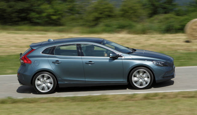 <strong>Volvo V40｜ボルボV40</strong>