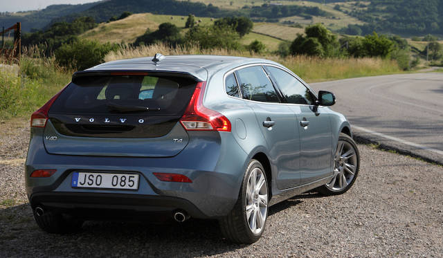 <strong>Volvo V40｜ボルボV40</strong>