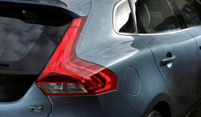 <strong>Volvo V40｜ボルボV40</strong>