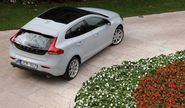 <strong>Volvo V40｜ボルボV40</strong>