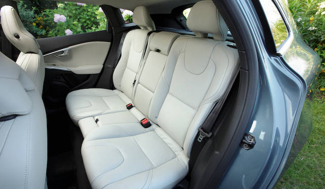 <strong>Volvo V40｜ボルボV40</strong>