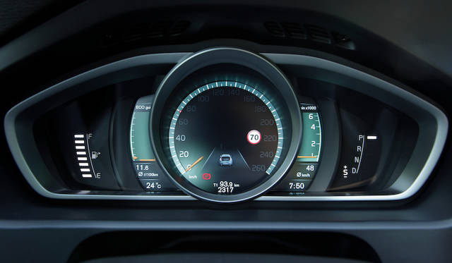 <strong>Volvo V40｜ボルボV40</strong>