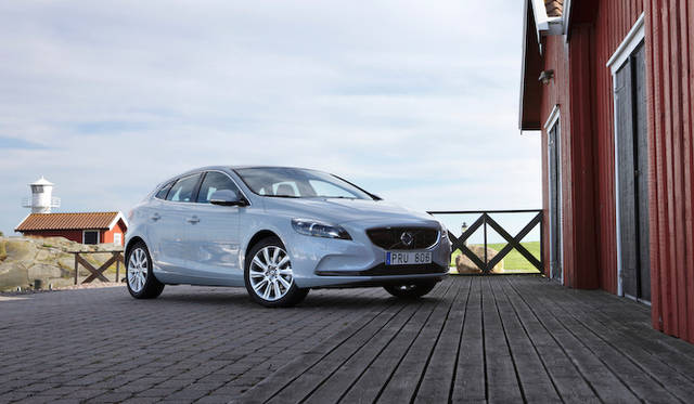 <strong>Volvo V40｜ボルボV40</strong>