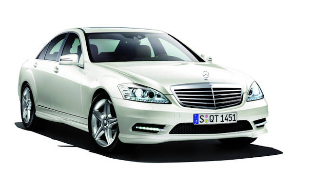 <strong>Mercedes-Benz S-Class S 550 BlueEFFICIENCY long GrandEdition<br />メルテゼス・ベンツ Sクラス S 550 ブルーエフィシエンシー ロング グランドエディション</strong>