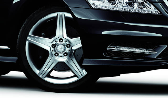 <strong>Mercedes-Benz S-Class S 550 BlueEFFICIENCY long GrandEdition<br />メルテゼス・ベンツ Sクラス S 550 ブルーエフィシエンシー ロング グランドエディション</strong>