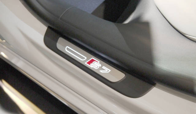 <strong>Audi S7 Sportback｜アウディS7スポーツバック</strong>