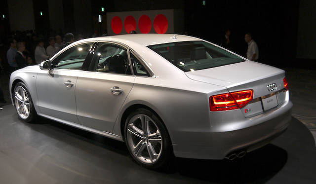 <strong>Audi S8｜アウディS8</strong>