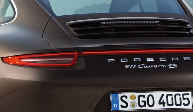 <strong>Porsche 911 Carrera4S｜ポルシェ911カレラ4S</strong>