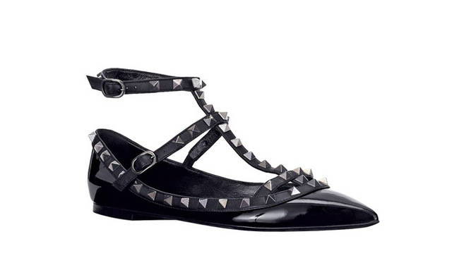 <strong>VALENTINO GARAVANI│ヴァレンティノ ガラヴァーニ</strong>　 パテントのシューズ  [H0.5cm] 10万800円