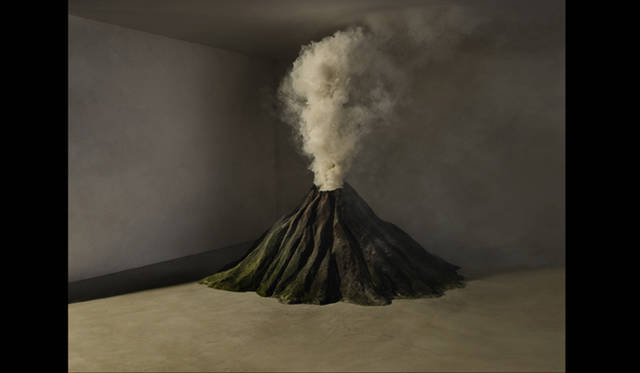 <strong>『INFINITY 3「SHINE」』</strong>　半沢健｜Mount Bagana