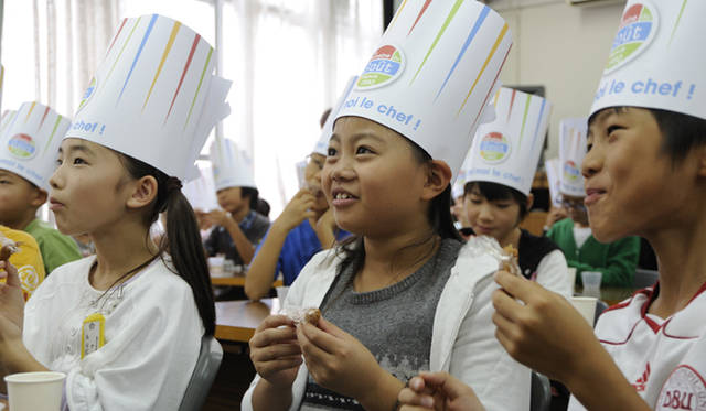 <strong>BENTOコンクール</strong>　昨年おこなわれた「味覚の一週間（『味覚の授業』）」の様子