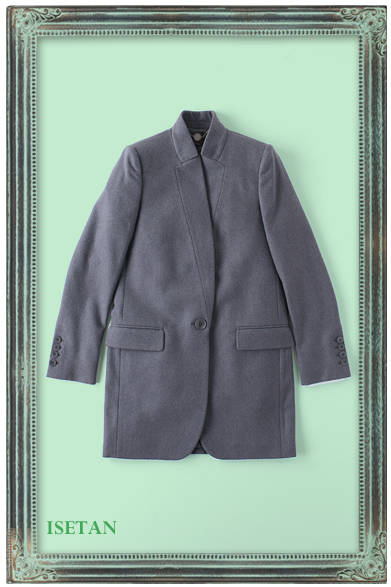 立ち上がった襟がマニッシュでありながら女性らしさをぐっと引き立ててくれる。上質な生地でシルエットも美しく、さらりと羽織るだけでおしゃれ上級者のこなれた着こなしに。<br /><br />コート　14万5950円（STELLA McCARTNEY ｜ステラ マッカートニー／伊勢丹新宿店）<br /><br />伊勢丹新宿店<br />東京都新宿区新宿3-14-1<br />Tel. 03-3352-1111[大代表]