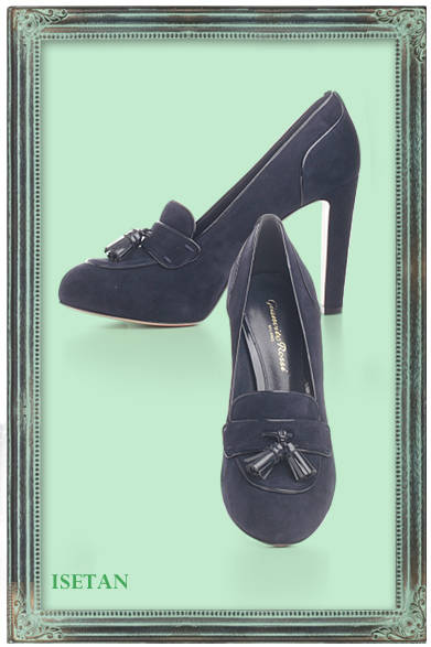 定番になりつつあるローファーは横顔の美しさとディテールに凝った逸品をチョイス。<br /><br />パンプス　8万9250円（Gianvito Rossi｜ジャンビト ロッシ／伊勢丹新宿店）<br /><br />伊勢丹新宿店<br />東京都新宿区新宿3-14-1<br />Tel. 03-3352-1111[大代表]