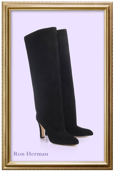 エレガントかつ洗練されたシルエットのブーツはカジュアルダウンさせて履きこなしたい。<br /><br />ロングブーツ　16万3800円（Manolo Blahnik｜マノロ ブラニク）<br /><br />ロンハーマン<br />東京都渋谷区千駄ヶ谷2-11-1<br />Tel. 03-3402-6839