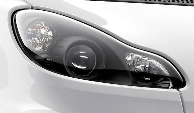 <strong>smart fortwo coupe BRABUS Xclusive<br />スマート フォーツー クーペ ブラバス エクスクルーシブ</strong>