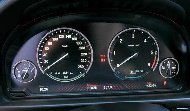 <strong>BMW 523d BluePerformance｜ビー・エム・ダブリュー 523d ブルーパフォーマンス</strong>　写真は本国仕様