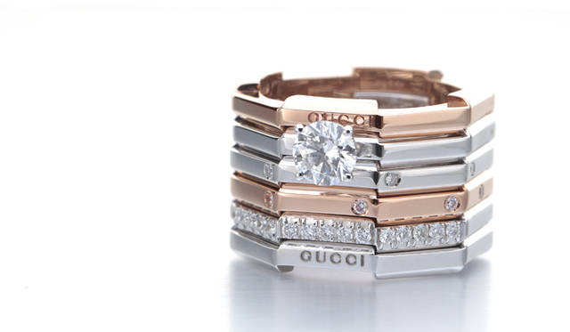 <strong>GUCCI｜グッチ</strong>　すべて隙間なく重ね合わせることができる