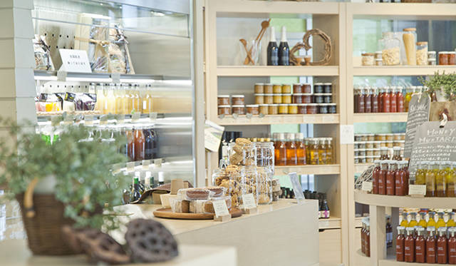 <strong>デイルズフォード・オーガニック 青山店</strong>　英国発のオーガニックライフスタイルブランドの「デイルズフォード・オーガニック 青山店」